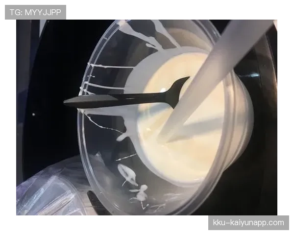 梅西家冰箱里塞满蛋白粉，连饮料都是无糖的